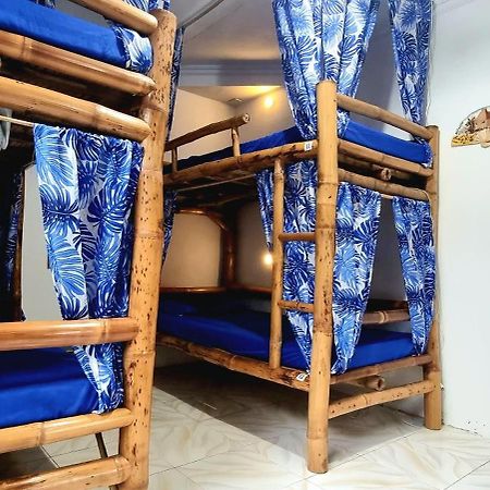 サンフアン Blue House Backpackers Siquijorホステル エクステリア 写真